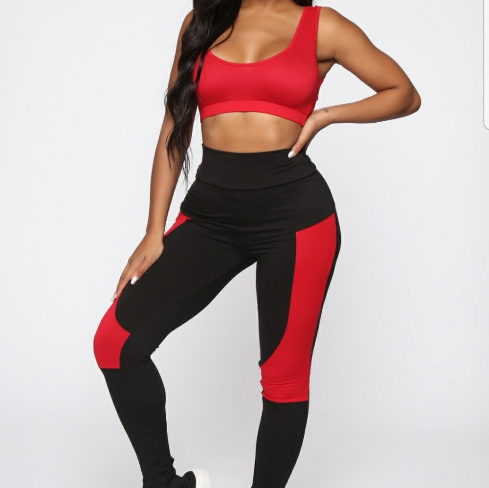 Fashion nova lounge set.